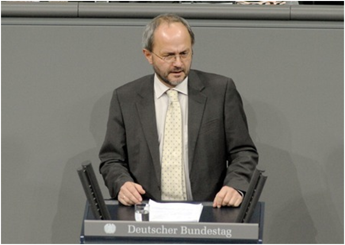 Volkmar Klein setzt sich im Deutschen Bundestag für Entwicklungszusammenarbeit ein